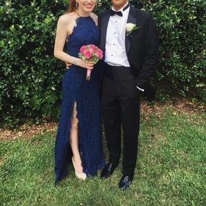 FAME & PARTNERS PROM DRESS size 0 worn once